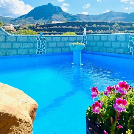 Apartment Bernegal Maday, Heated Bathtub Piscina Y Jardin *
