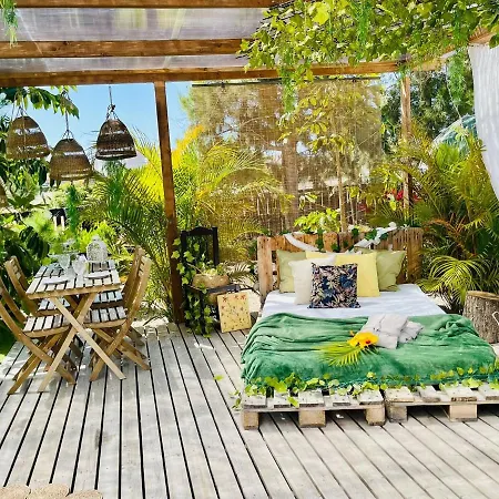 Bernegal Maday, Heated Bathtub Piscina Y Jardin Apartment *